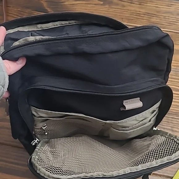 Baggallini bundle - Picture 8 of 10